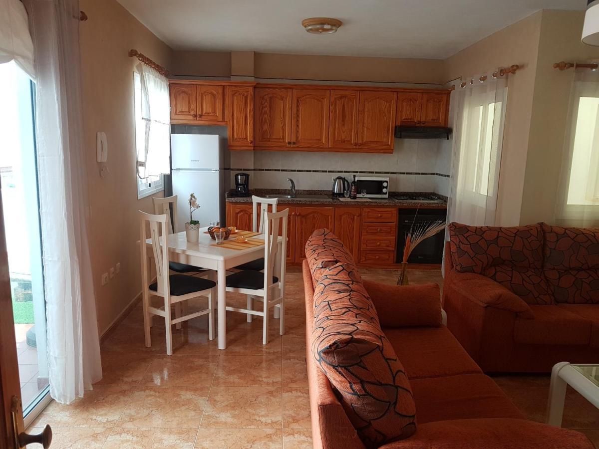 Apartamentos Las Salinas 2 Калета-де-Интериан Экстерьер фото