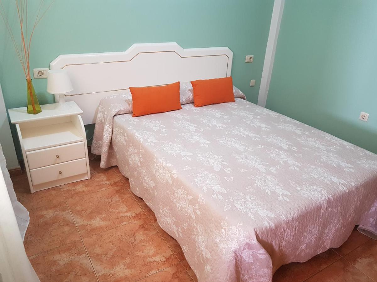 Apartamentos Las Salinas 2 Калета-де-Интериан Экстерьер фото